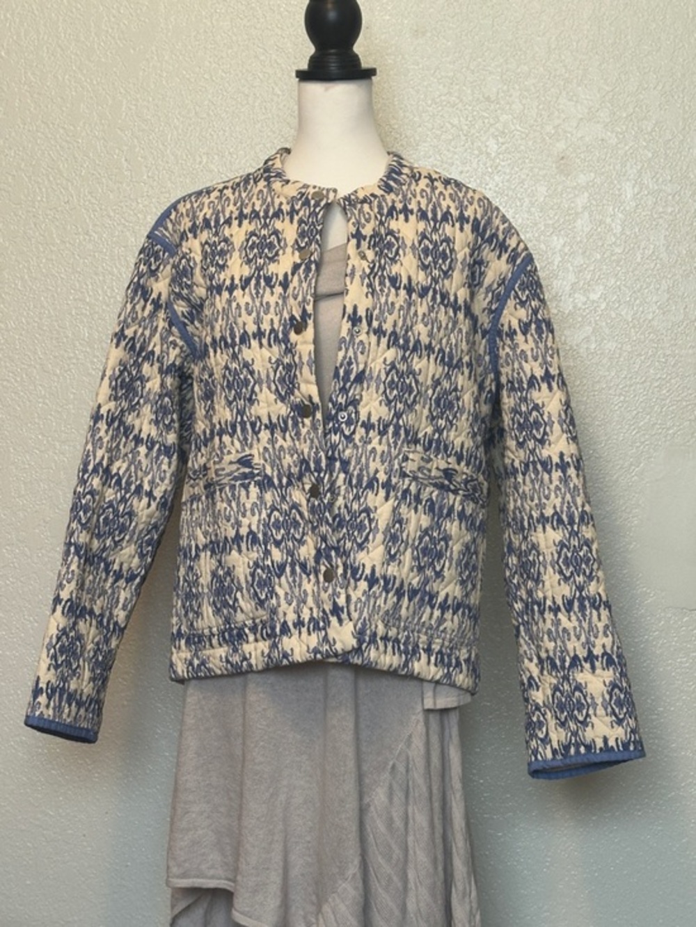 Blank NYC Quilted Jacket in Blue and Cream M
